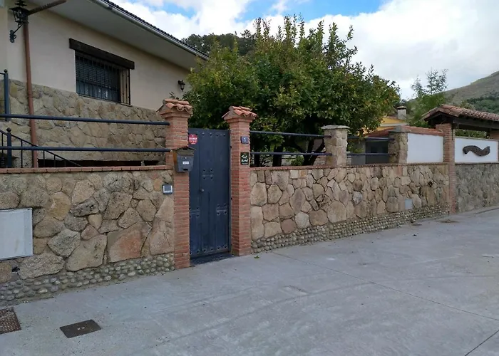 La Guarida Del Oso Candeleda